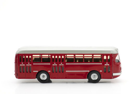oyuncak otobüs