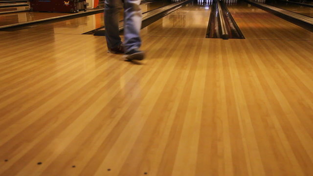 bowling strike