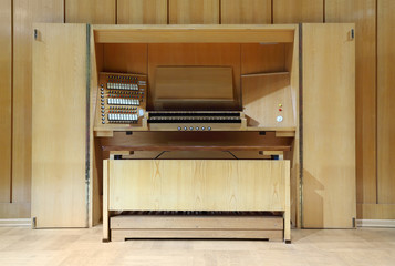 Fototapeta na wymiar detail of wooden control panel of massive Pipe Organ
