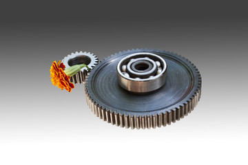 Gear wheels break flower