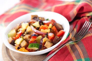 Italian panzanella salad