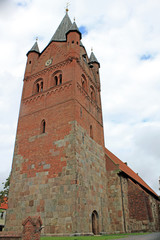 Obraz premium Westturm der St.-Petri-Kirche in Westerstede (Ostfriesland)