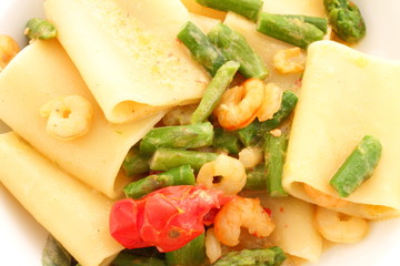 Paccheri asparagi e gamberetti