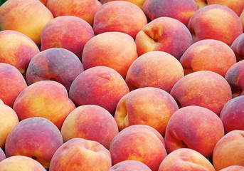 peaches in the box