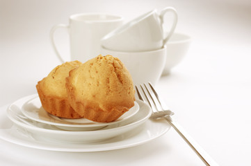 Cupcakes and dishware