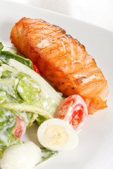 Fish steak with vegetables