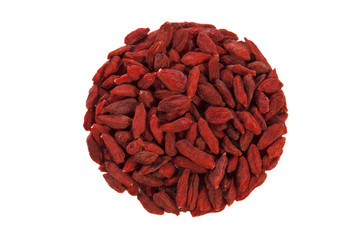goji beeren auf isoliertem hintergrund