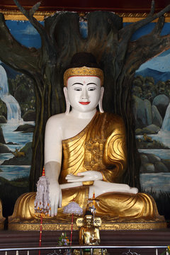 Buddha statue, Burma, Myanmar
