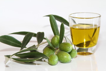 olives,savon, huile,cigale 