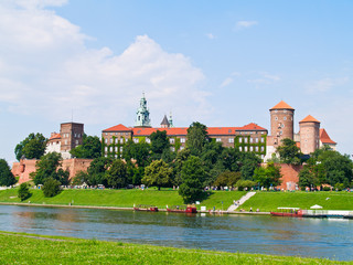 Naklejka premium Royal castle at Wawel hill, Krakow, Poland