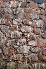 Natural stone wall
