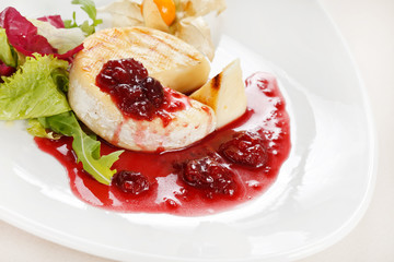 Camembert with cherry sauce