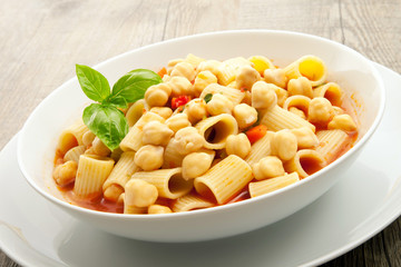 minestra di pasta e ceci