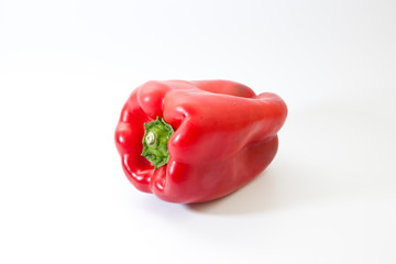 pimiento rojo en fondo blanco