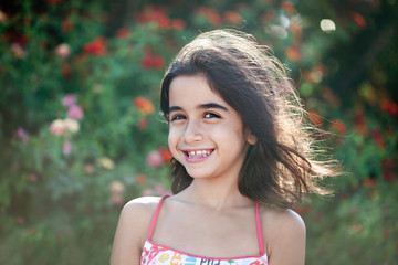 Naklejka premium bambina al tramonto
