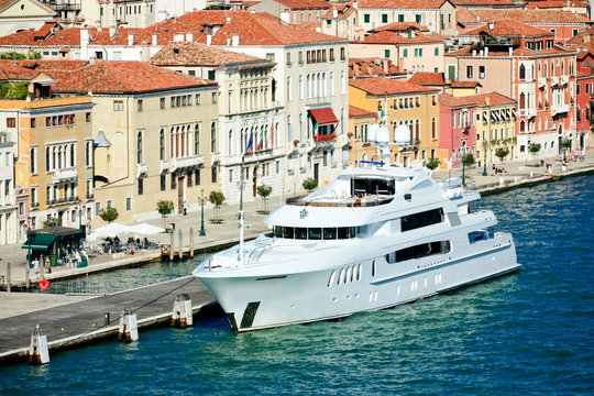 Fototapeta luxury yacht docked at Giudecca canal in Venice