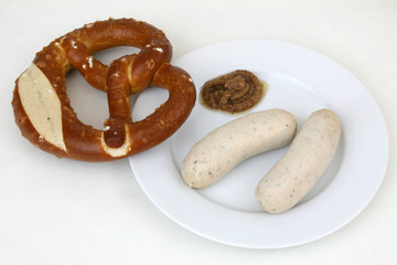 Weisswurst mit brezel und senf