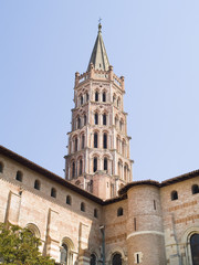 Fototapeta na wymiar St. Sernin, famous church of Toulouse, France