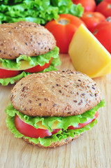 Healthy sandwiches with cheese and vegetables
