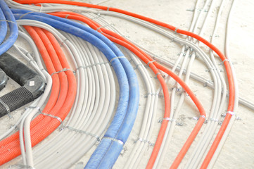 Baustelle - Kabel und Kabelkanallegung