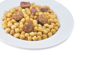 Plato de cocido madrileño.