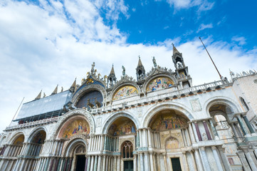 Fototapeta na wymiar Patriarchal Cathedral Basilica of Saint Mark (Venice, Italy)