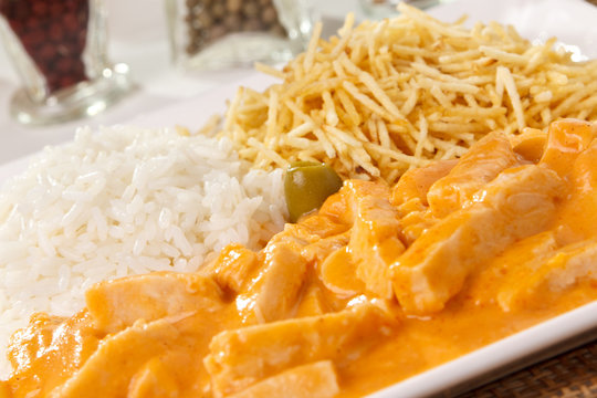 Estrogonofe de Frango