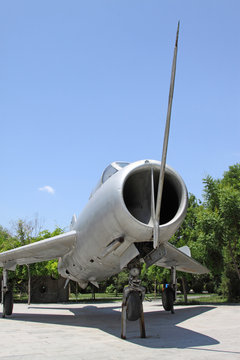 retired air force plane