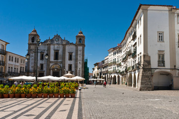 Fototapeta na wymiar Evora Old Town in Portugal