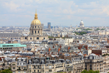 Fototapeta na wymiar Paris cityscape z Invalides i Panteon
