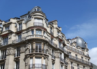 Fototapeta premium Immeuble du quartier d'Auteuil à Paris