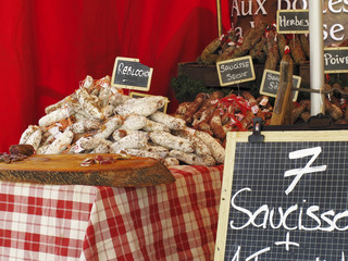 saucisson,marché,savoie,dégustation