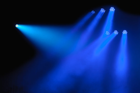 blaue Scheinwerfer