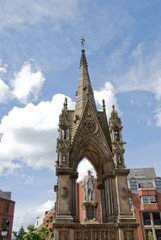 Fototapeta na wymiar Memorial to Prince Albert in Manchester