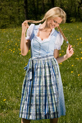 Fröhliches Mädchen