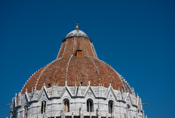Fototapeta na wymiar Kuppel Baptisterium Pisa