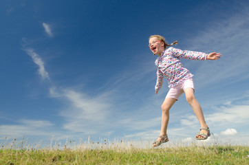 Fototapeta premium Happy little girl