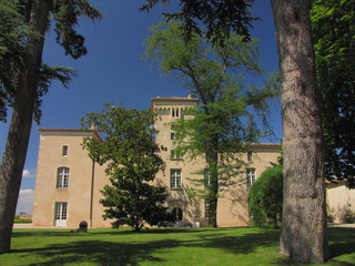 Fototapeta na wymiar Château Lafaurie-Peyraguey Sauternes Kraj, Akwitania