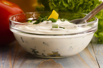 Delicious cream cheese with chives and vegetables