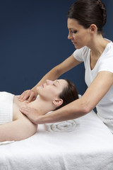 détente et massage en institut