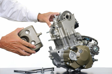 バイクエンジンの整備