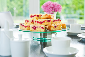Raspberry Streusel Cake