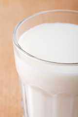 Nahaufnahme von einem Glas Milch