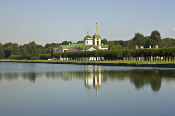 Fototapeta na wymiar Moskwa, pałac kuskowo