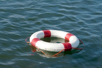red and white rescue wheel