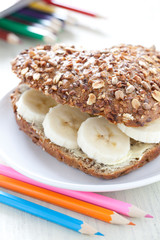 Schulbrot mit Banane