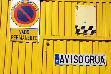 Cartel de prohibido aparcar