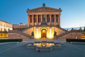 Obraz premium Alte Nationalgalerie, Museumsinsel, Berliner Dom