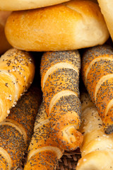 Semmel und Mohnstangen