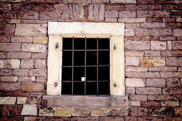 Fototapeta na wymiar Fenster im Steinhaus